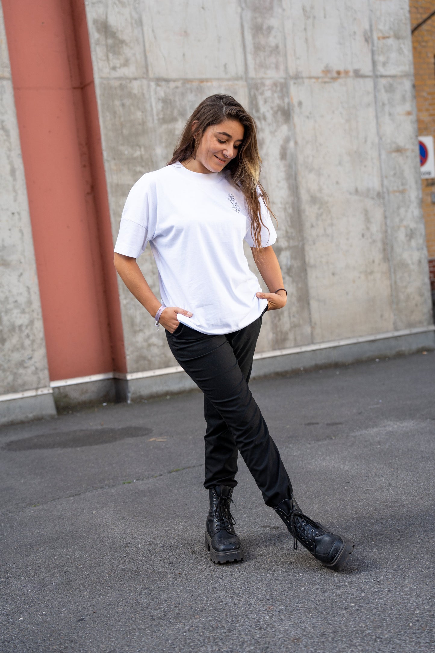 Besticktes T-Shirt von blackandblanc