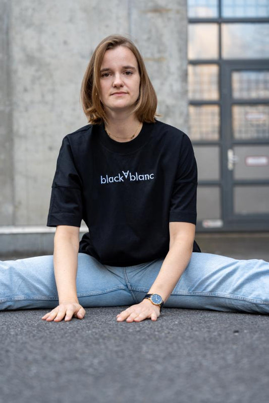 Das black&blanc promo T-Shirt in schwarz für Frauen